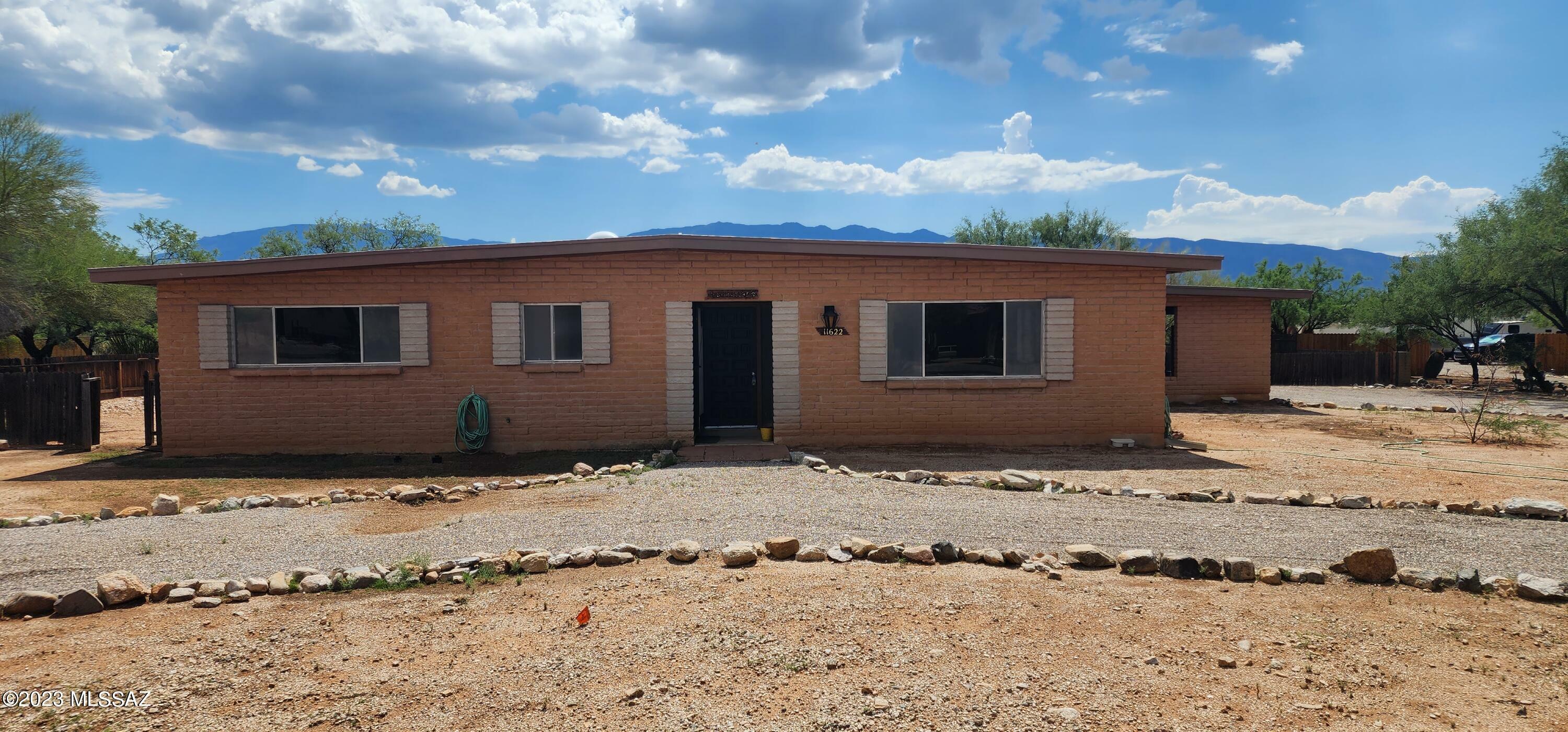 Property Photo:  11622 E Lenher Schwerin Trail  AZ 85749 