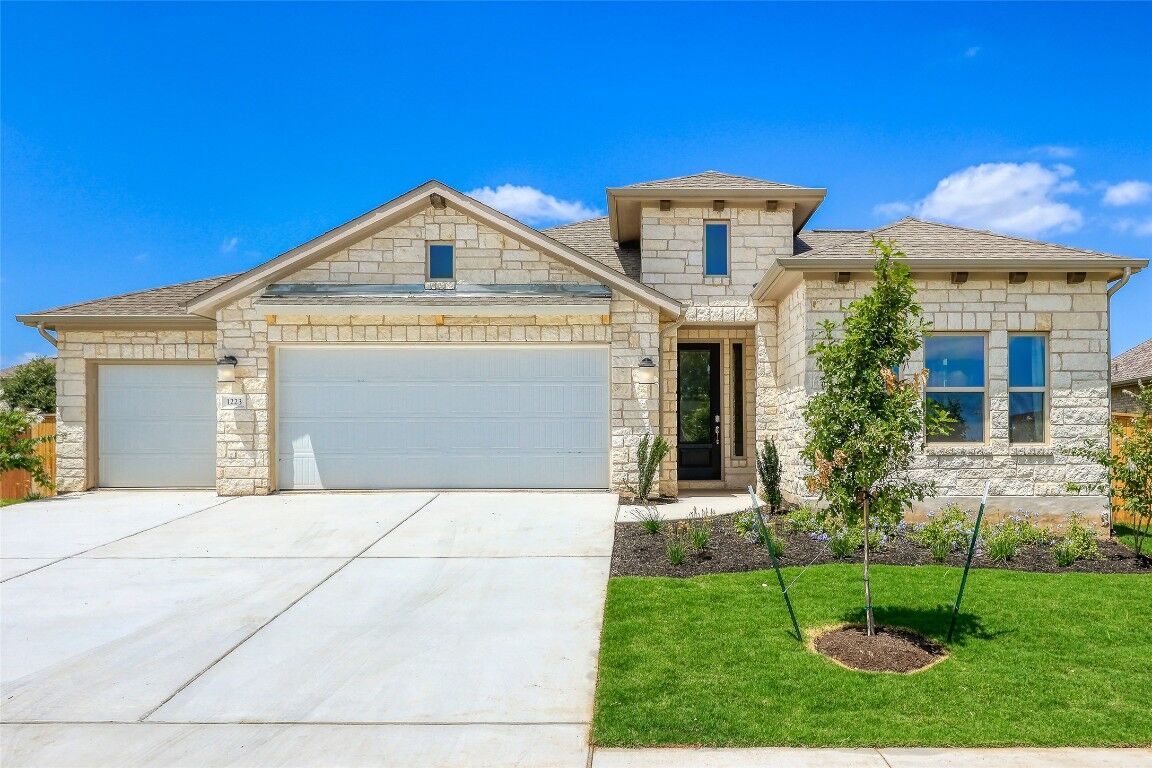 Property Photo: 1223 Terrace View Drive TX 78628