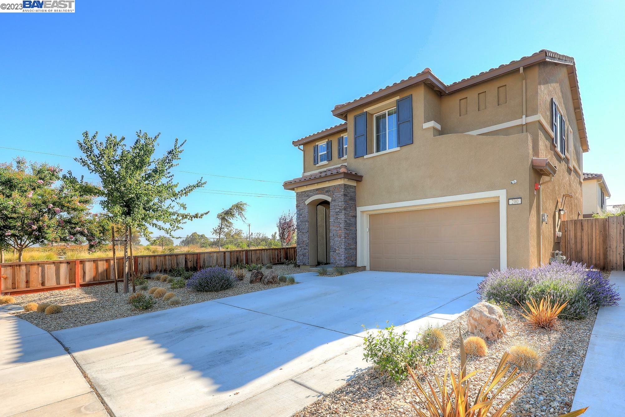 Property Photo:  200 Amberwind Cir  CA 94561 