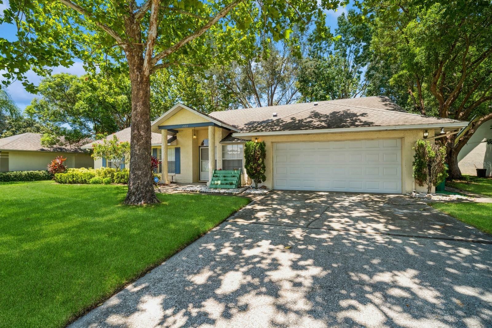 Property Photo:  1522 E Spring Ridge Circle  FL 34787 