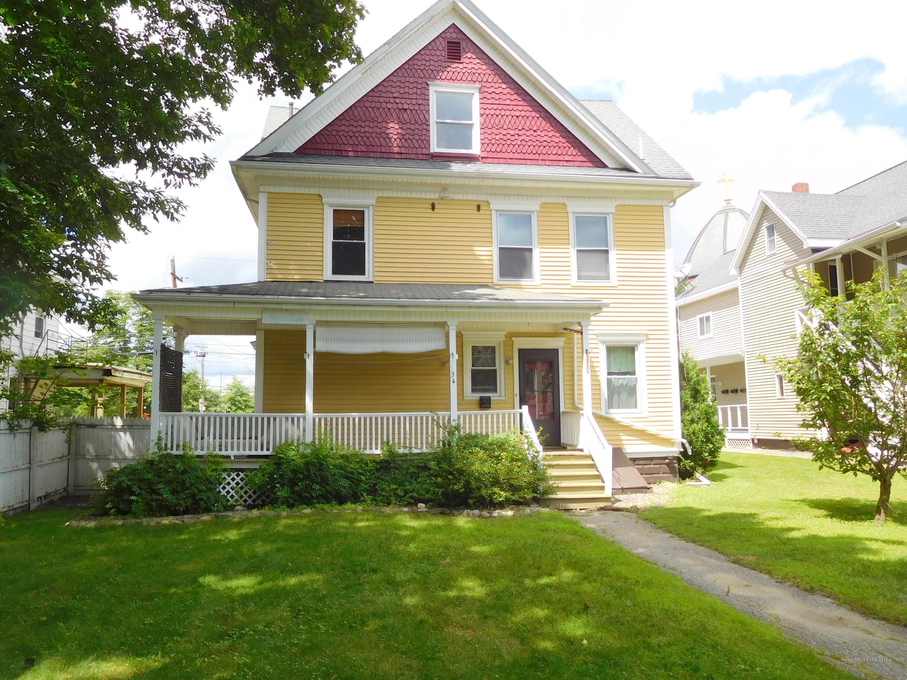 Property Photo:  34 Orange Street  ME 04240 