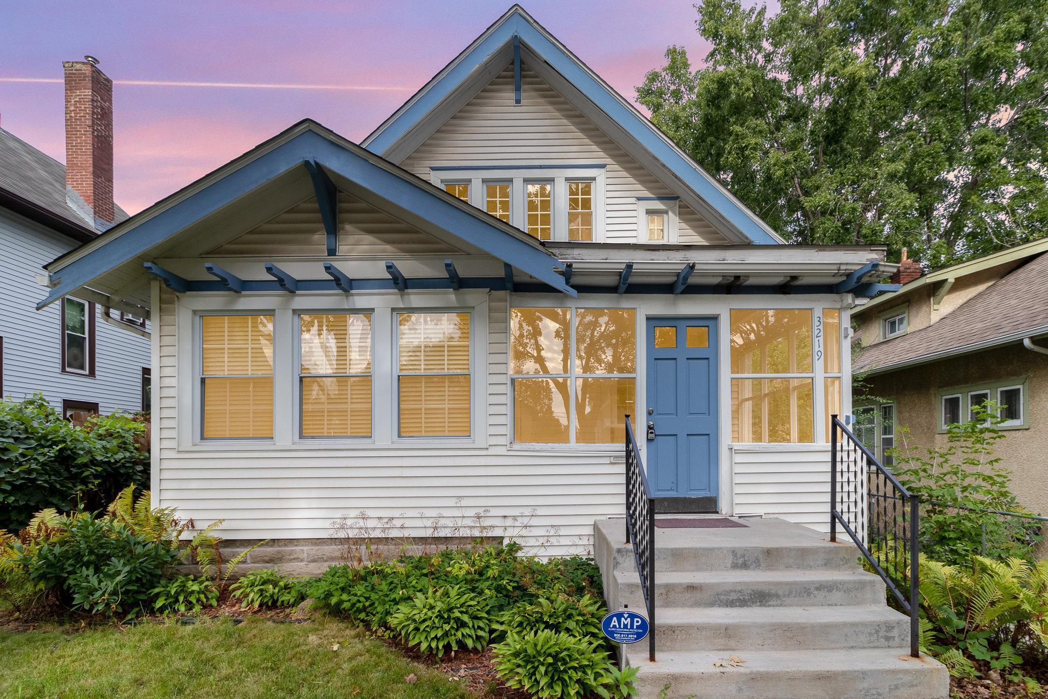 Property Photo: 3219 Oliver Avenue N MN 55412
