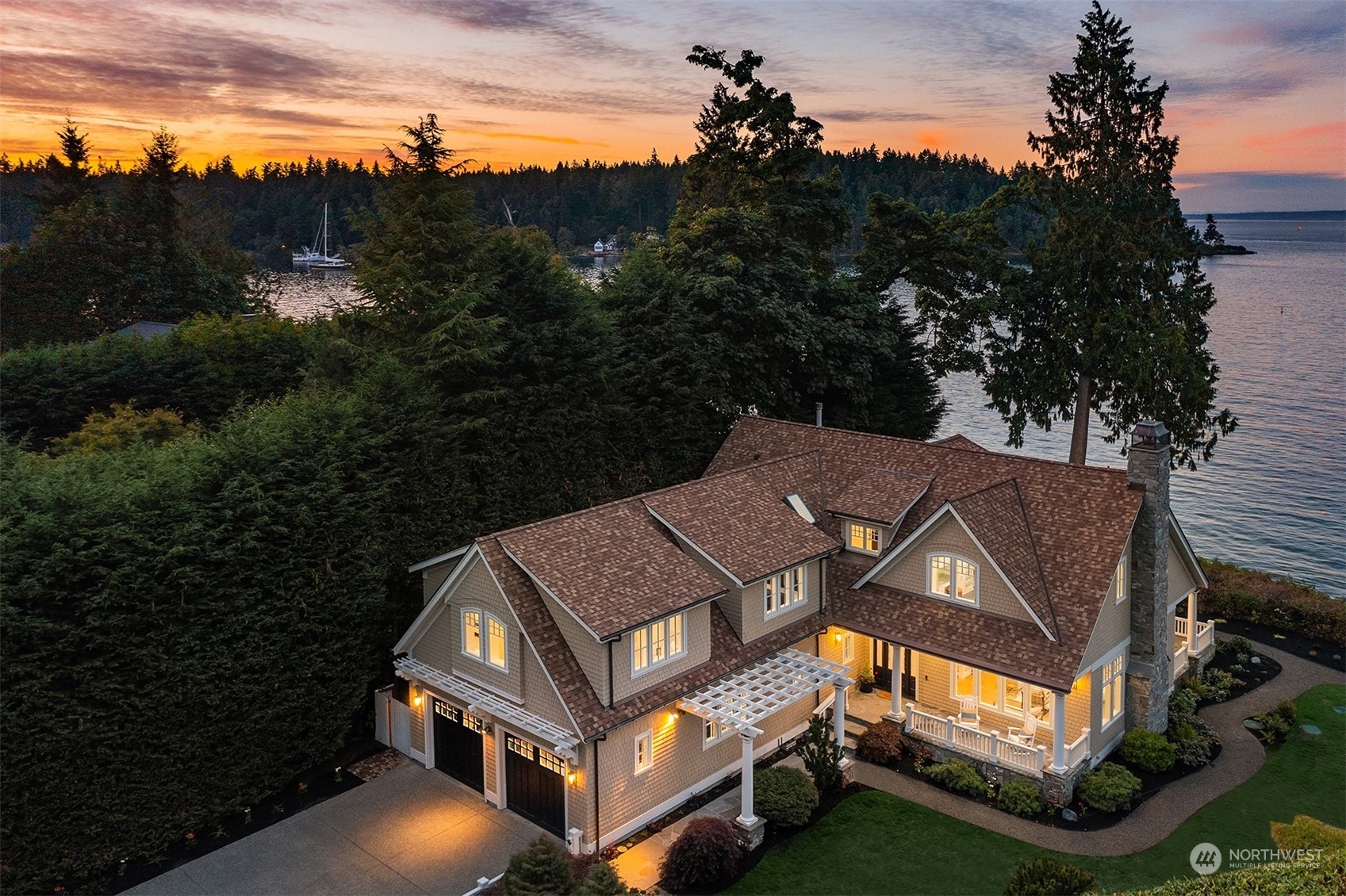 Property Photo:  11162 NE Country Club Road  WA 98110 