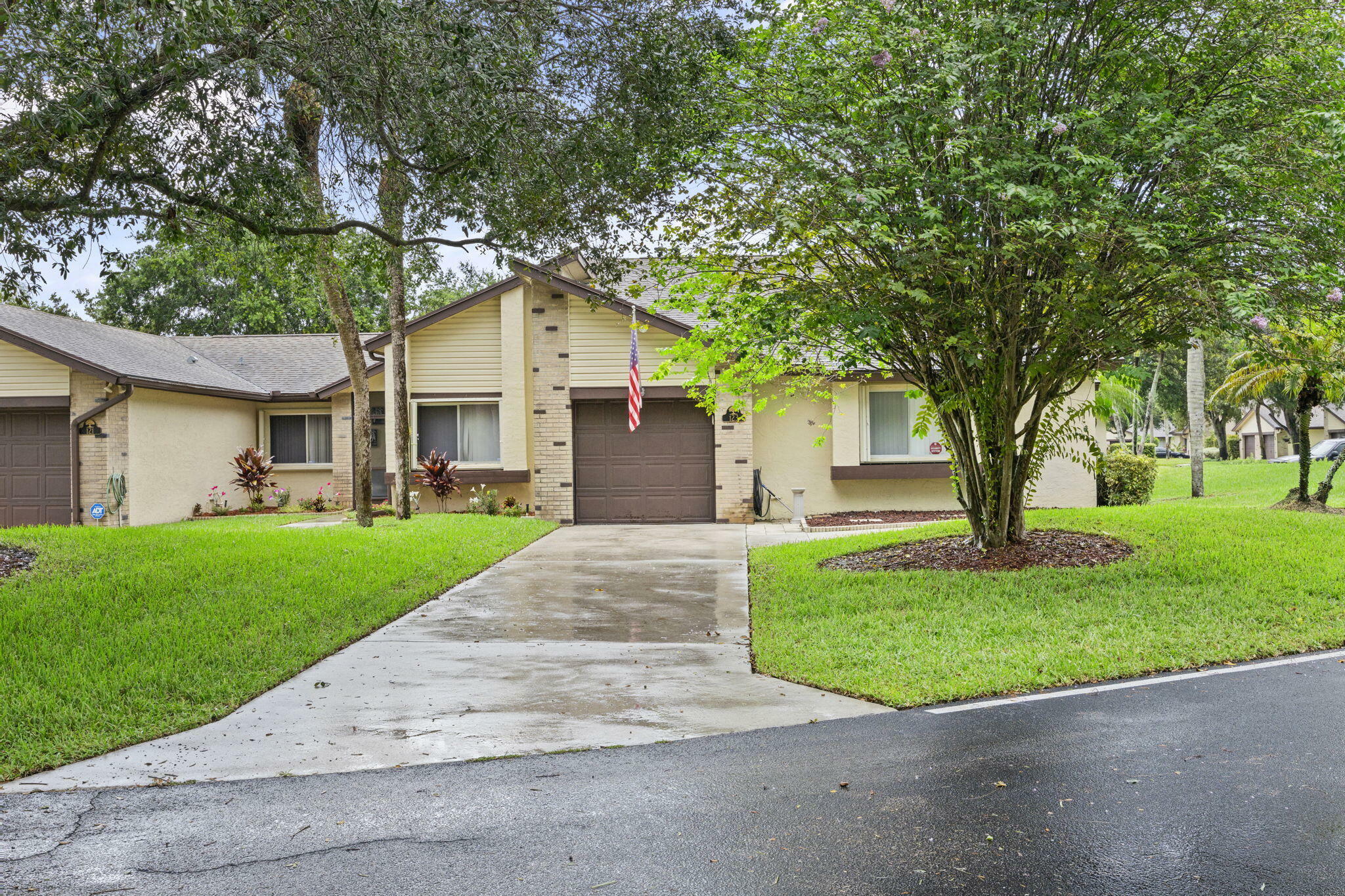 Property Photo:  123 Ramblewood Circle  FL 33411 