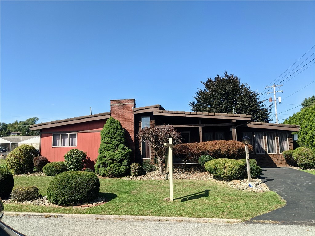Property Photo: 311 Orchard Ave PA 15683