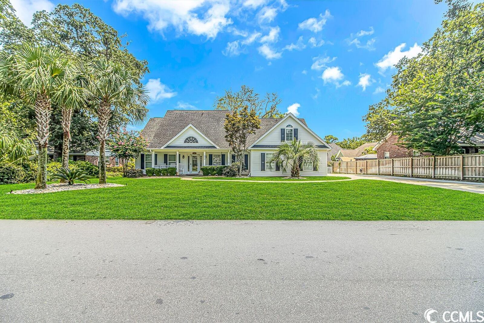 Property Photo: 1213 N Poplar Dr. SC 29575