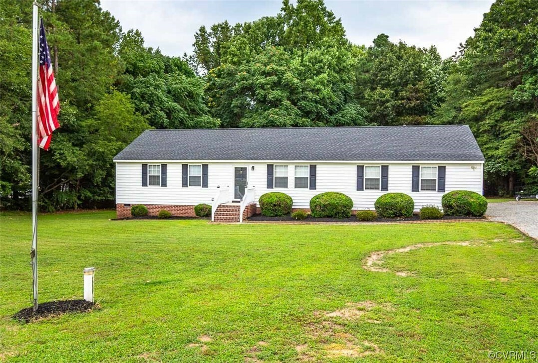 Property Photo:  124 N Moncuin Drive  VA 23009 