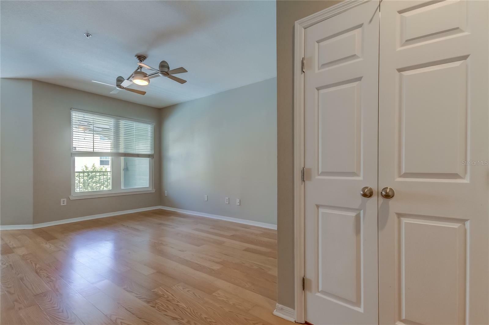 Property Photo:  1910 E Palm Avenue 10202  FL 33605 