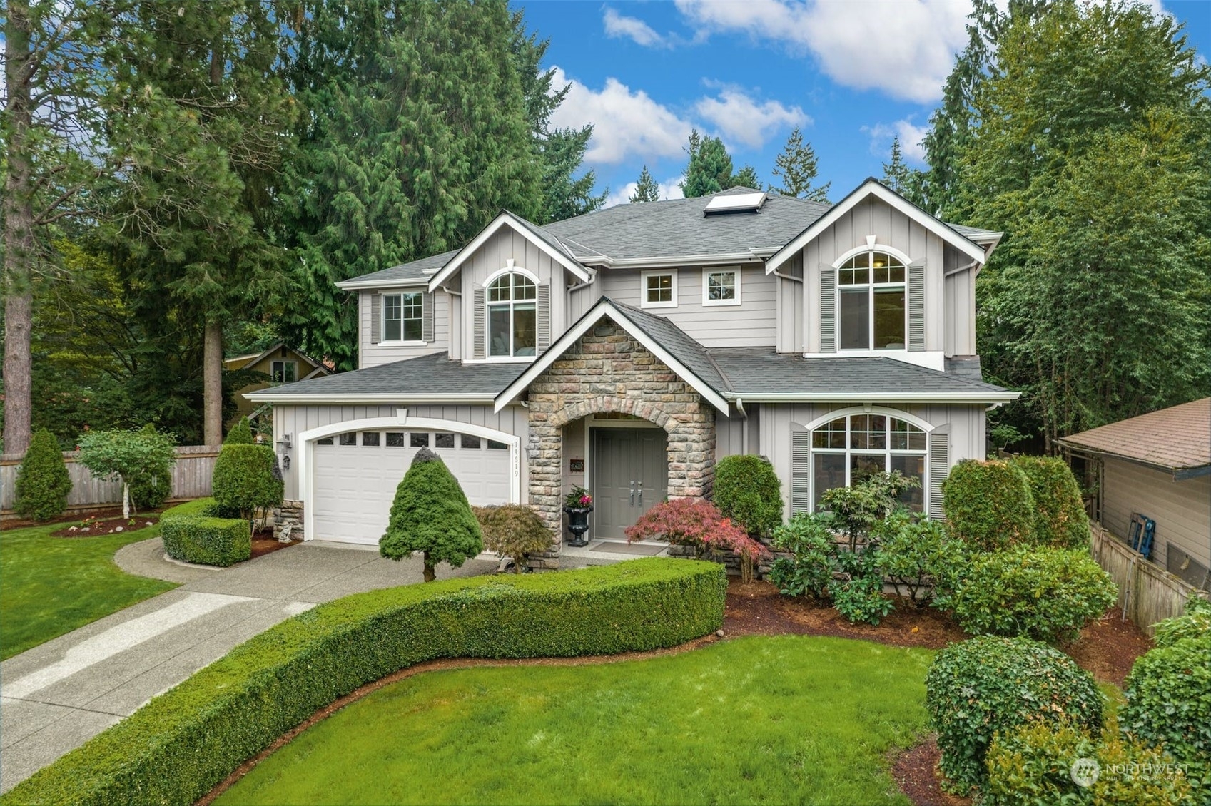 Property Photo: 14619 SE 21st Street WA 98007