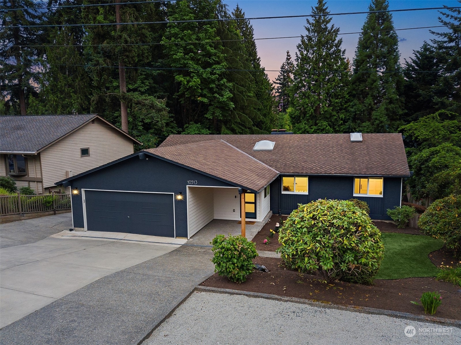 Property Photo:  10513 NE 190th Street  WA 98011 