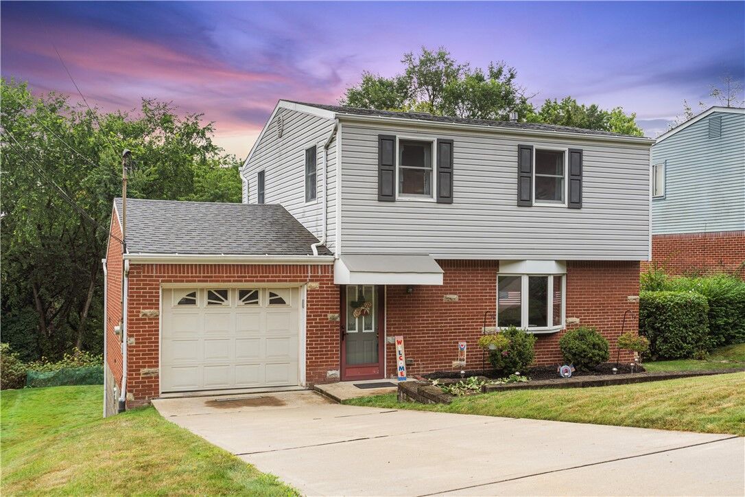 Property Photo: 8 Arlor Drive PA 15214