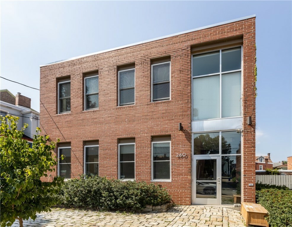 Property Photo:  260 42nd St 1  PA 15201 