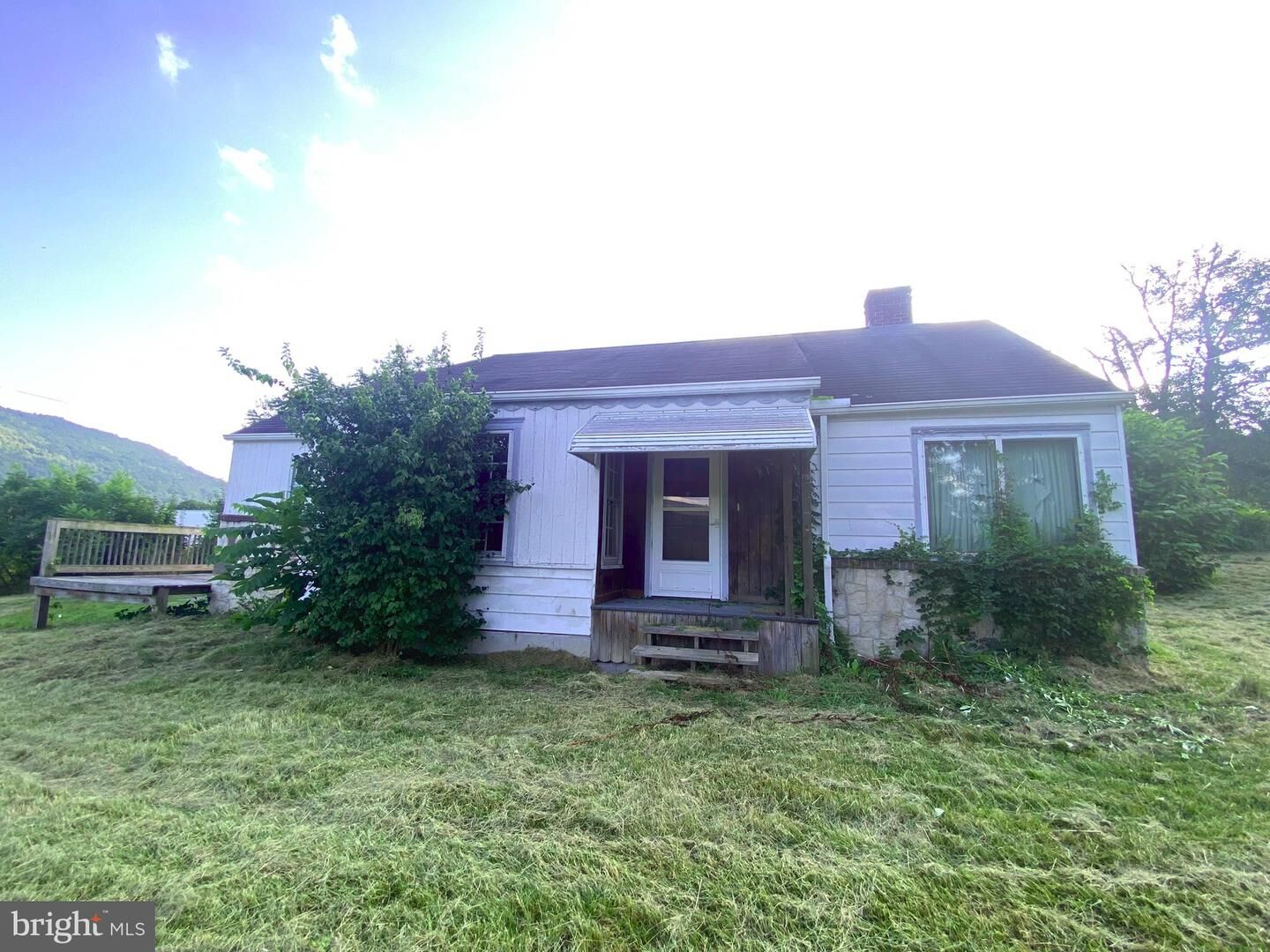 Property Photo:  193 Chalybeate Road  PA 15522 