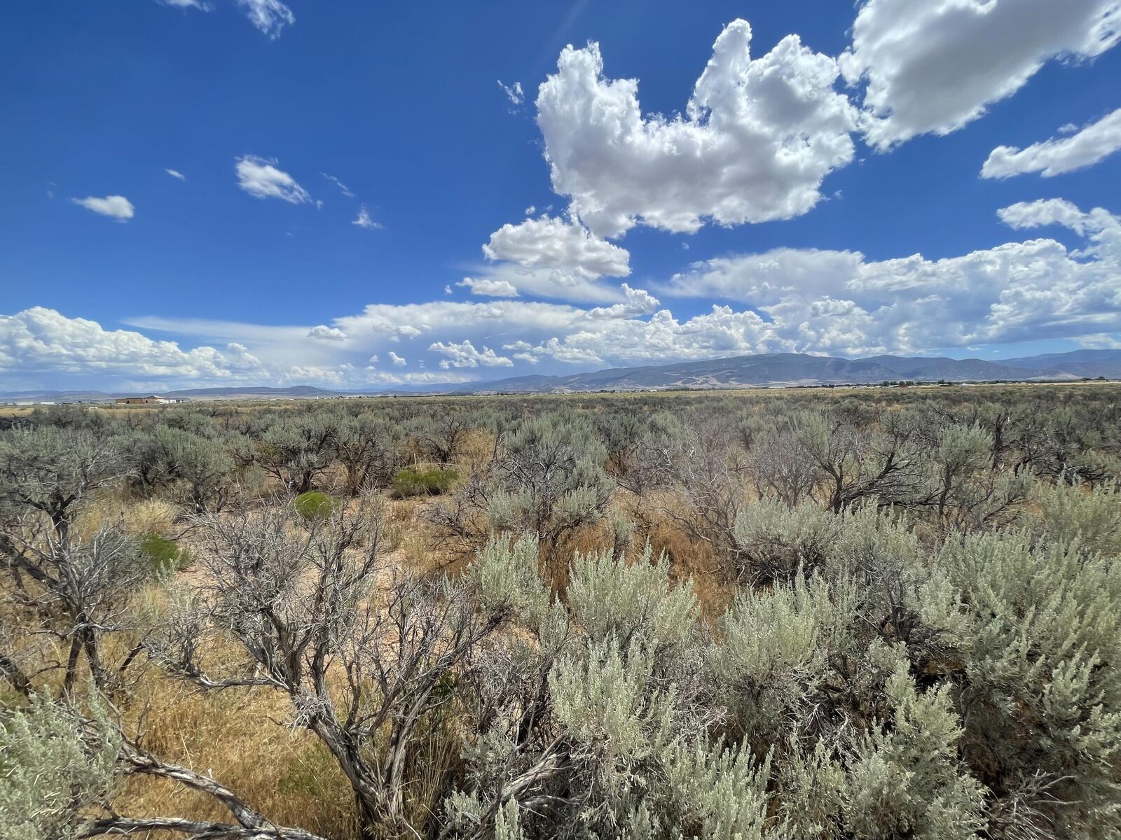 Property Photo: 6096 N 3900 W UT 84721