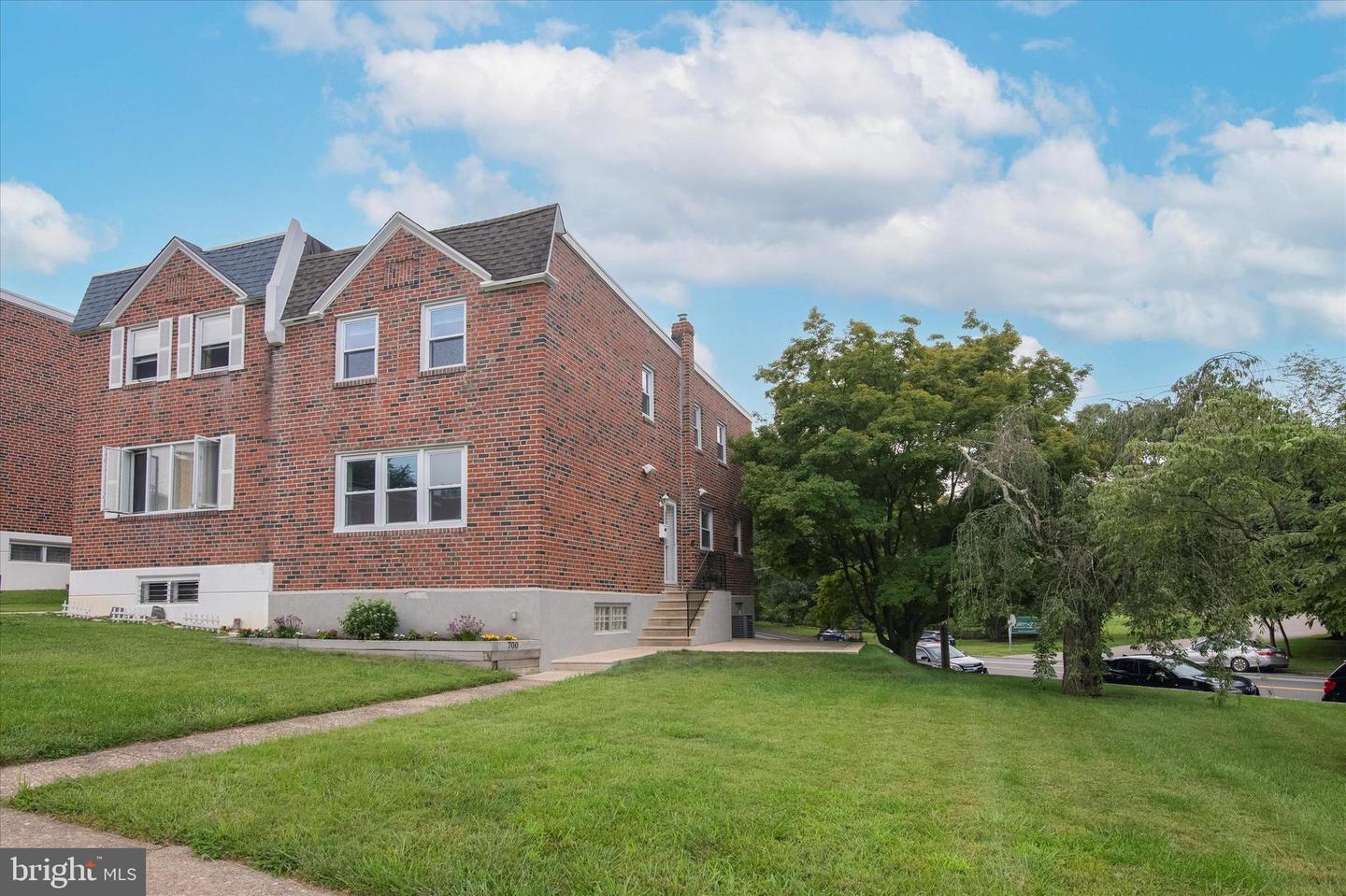 Property Photo:  700 Livezey Lane  PA 19128 