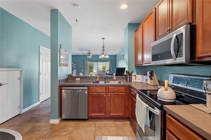 Property Photo:  20420 Berrywood Lane  FL 33647 