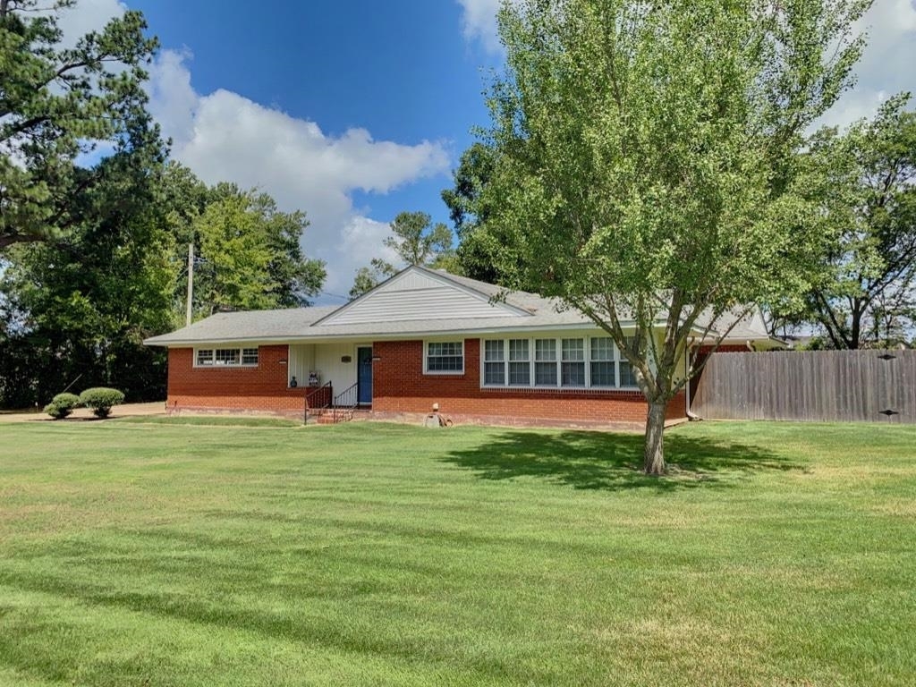 Property Photo:  4804 Second Ave  TN 38053 