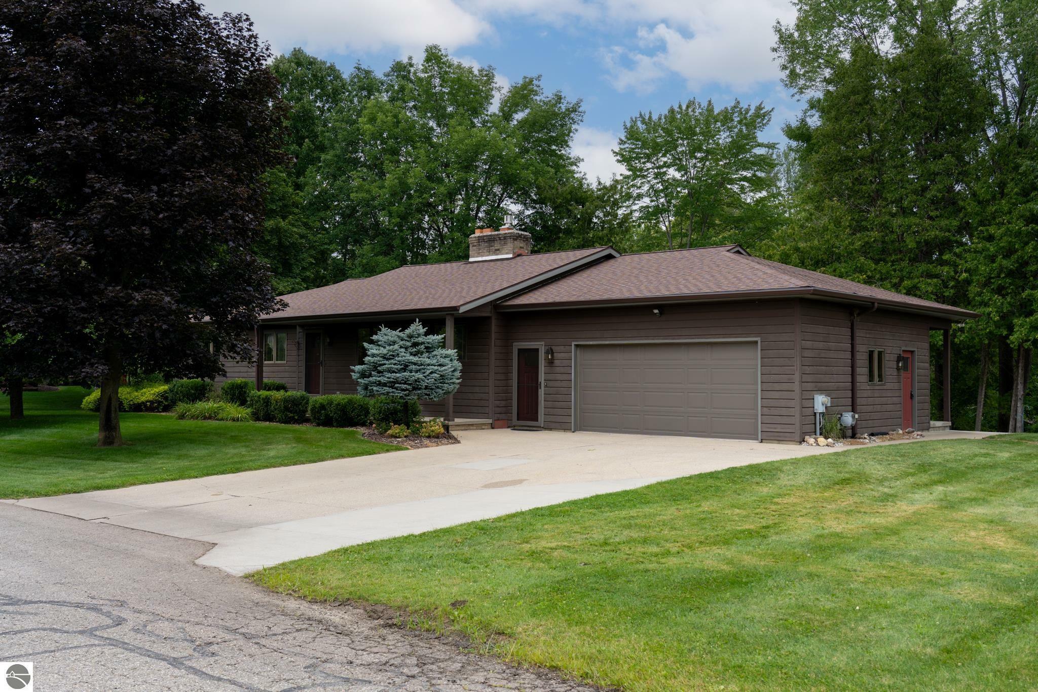 Property Photo:  775 Meadowbrook Drive  MI 48858 