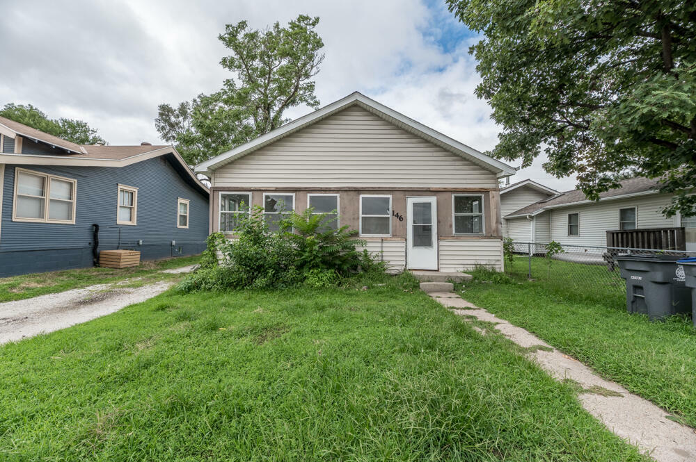 Property Photo:  146 N 39  Street  IA 51501 