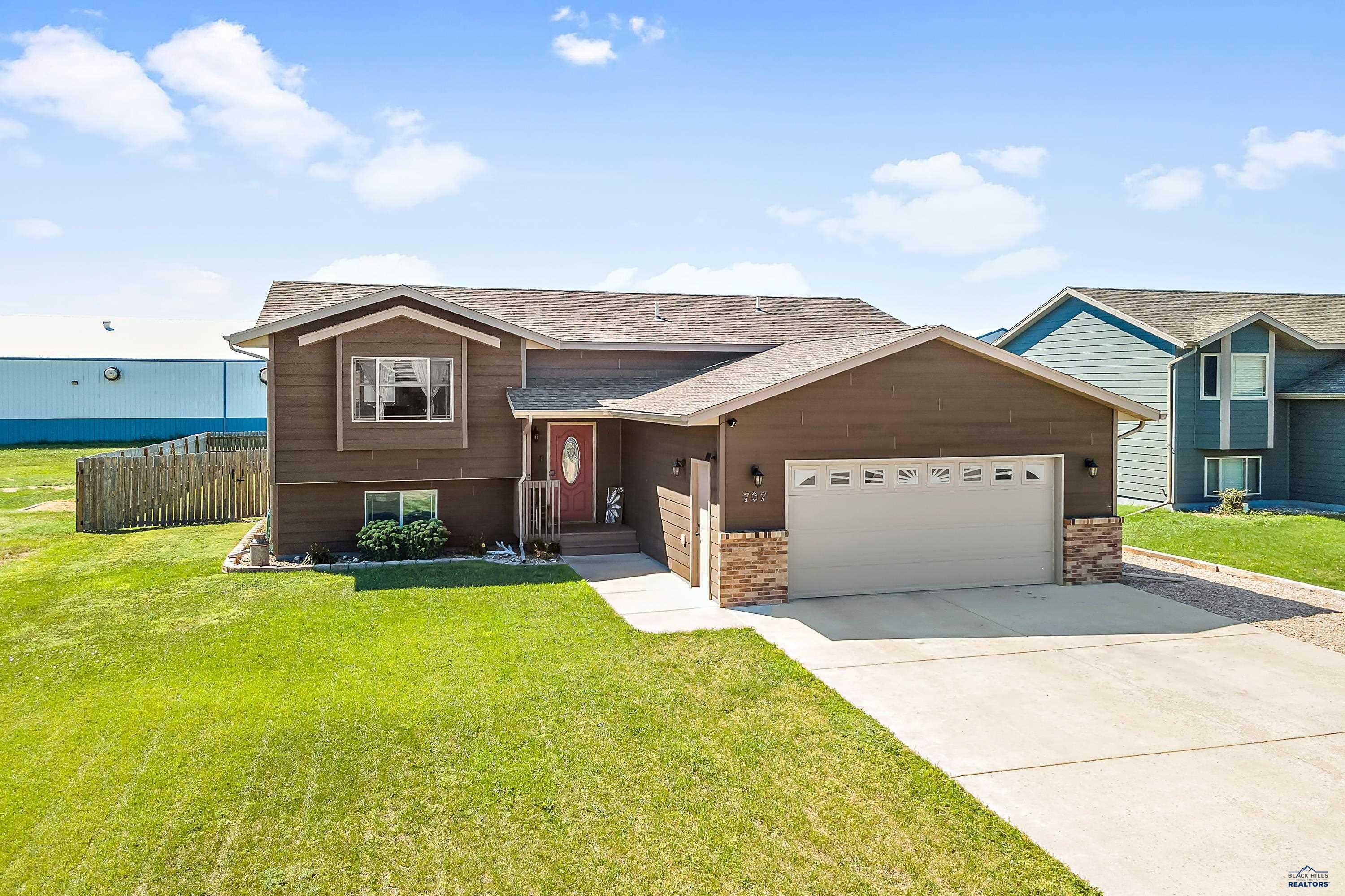 Property Photo:  707 Radial Ln  SD 57719 