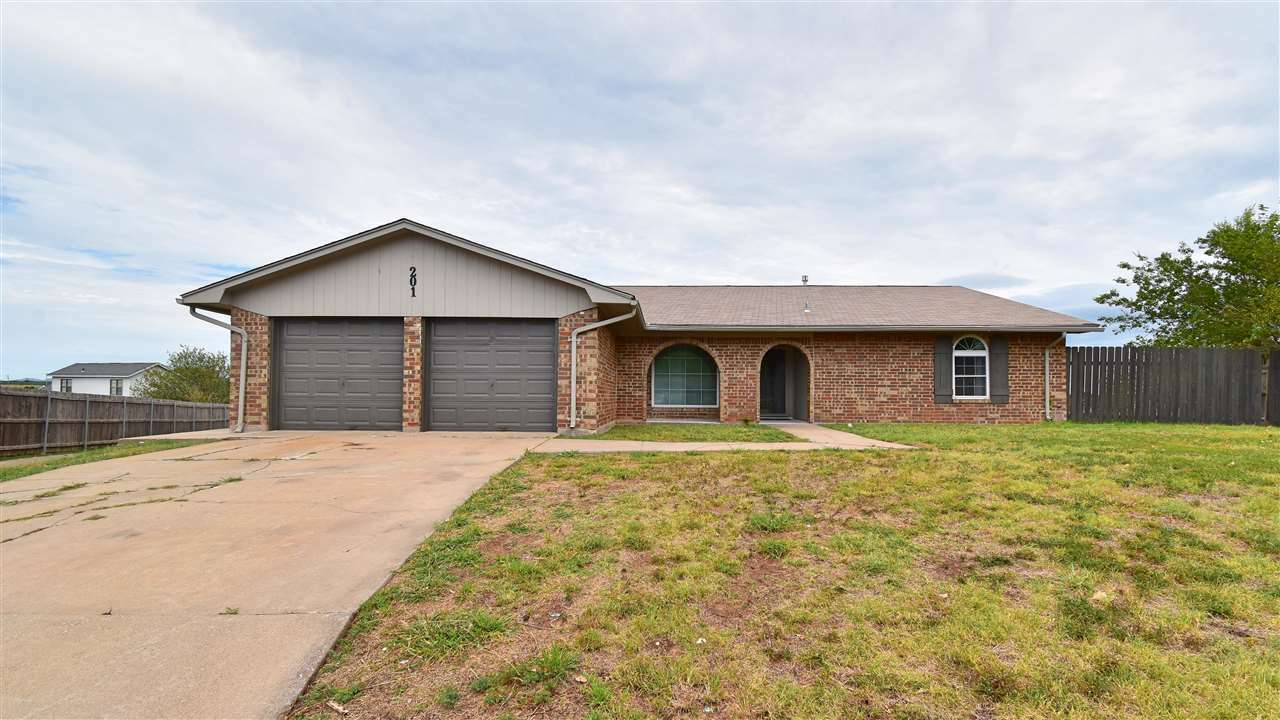 Property Photo:  201 SW 76th St  OK 73505 