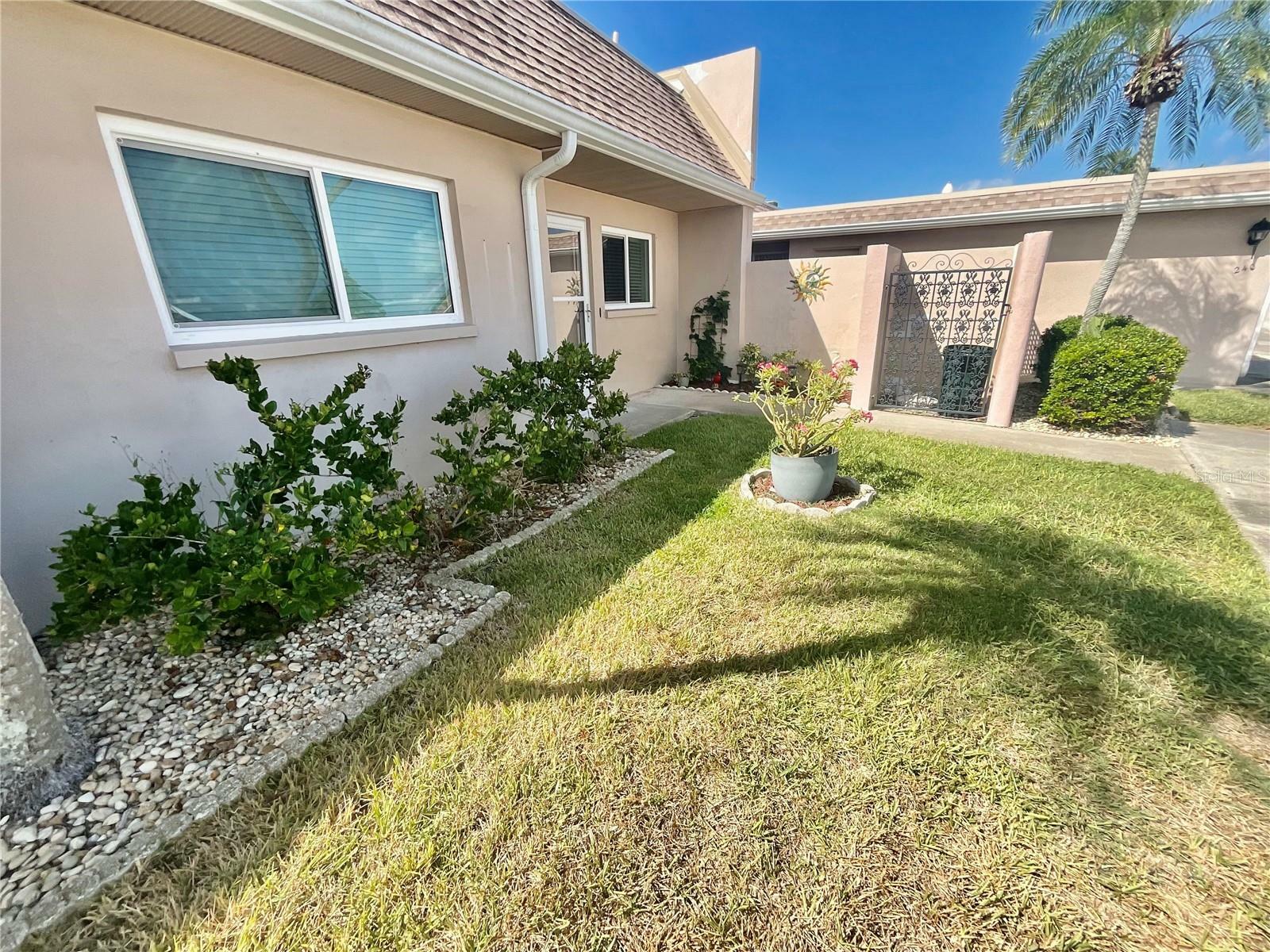 Property Photo:  230 Boca Ciega Point Boulevard S  FL 33708 