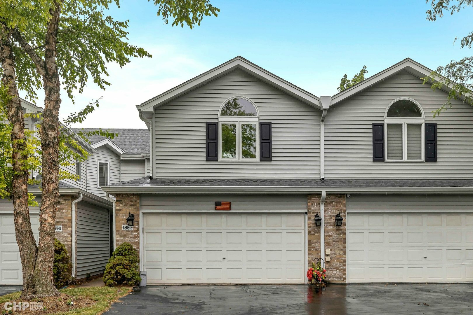Property Photo: 8308 Highpoint Circle IL 60561