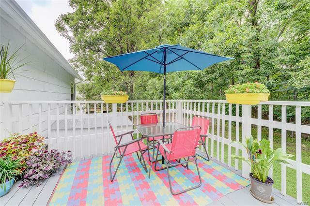 Property Photo: 11953 Meadow Run Court MO 63043