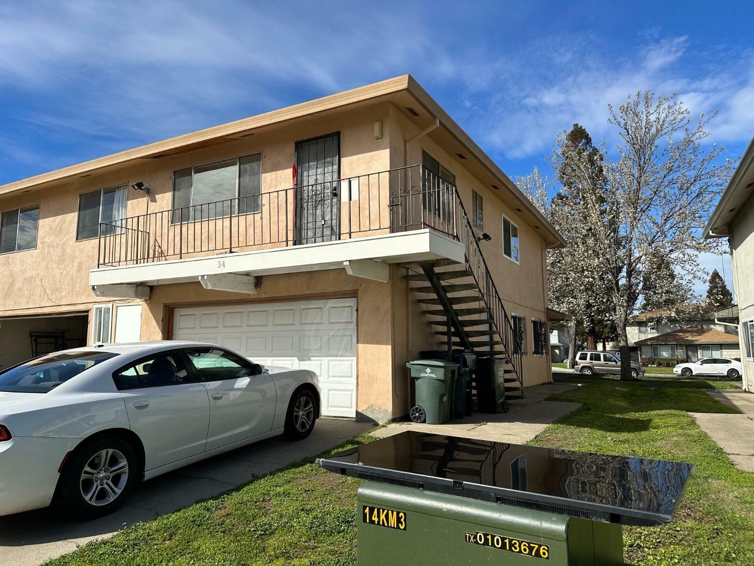 34 La Pera Court 4  Sacramento CA 95823 photo