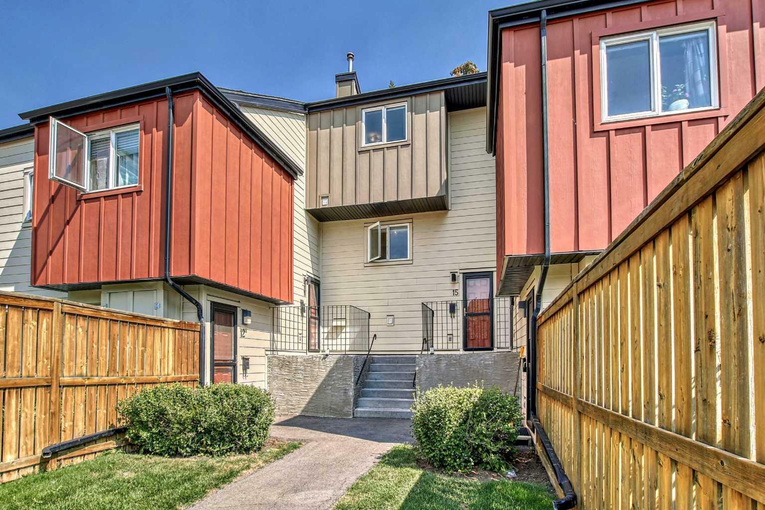 Property Photo: 15, 4740 Dalton Drive NW 15 AB T3A 2H4