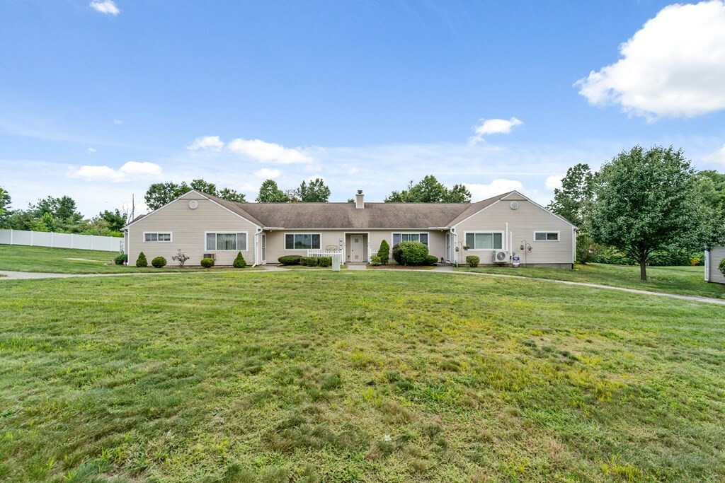 Property Photo: 95 Collins St E-6 MA 01022