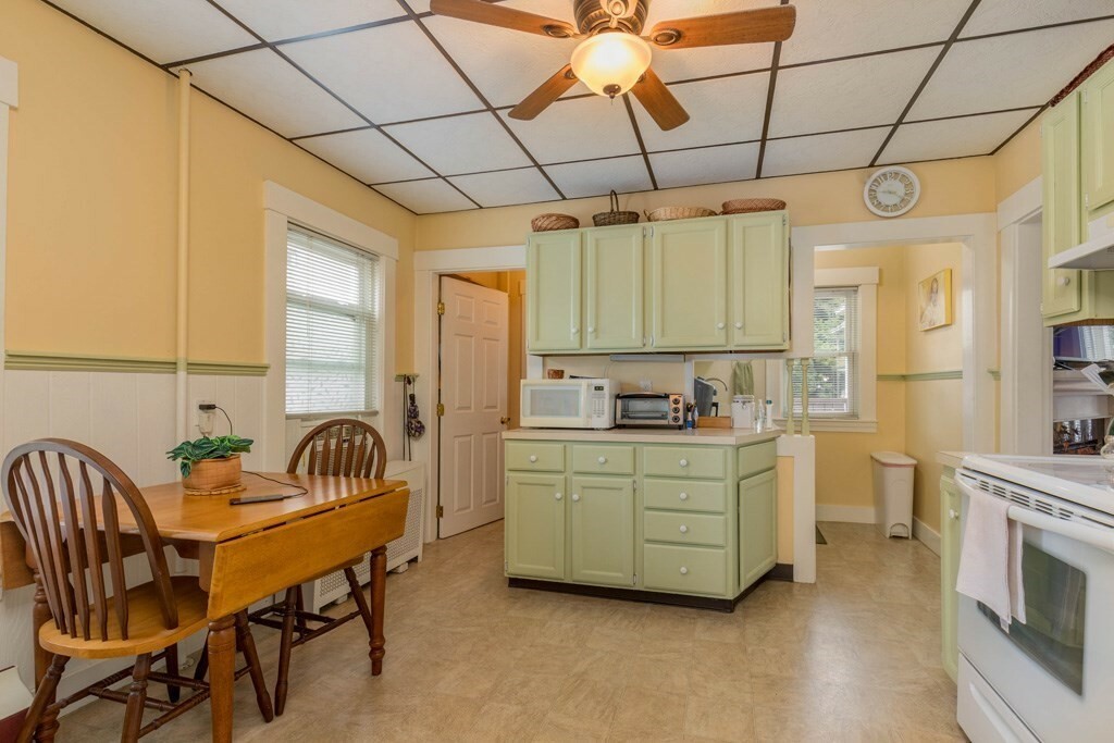 Property Photo: 100 Rainville Ave MA 01420