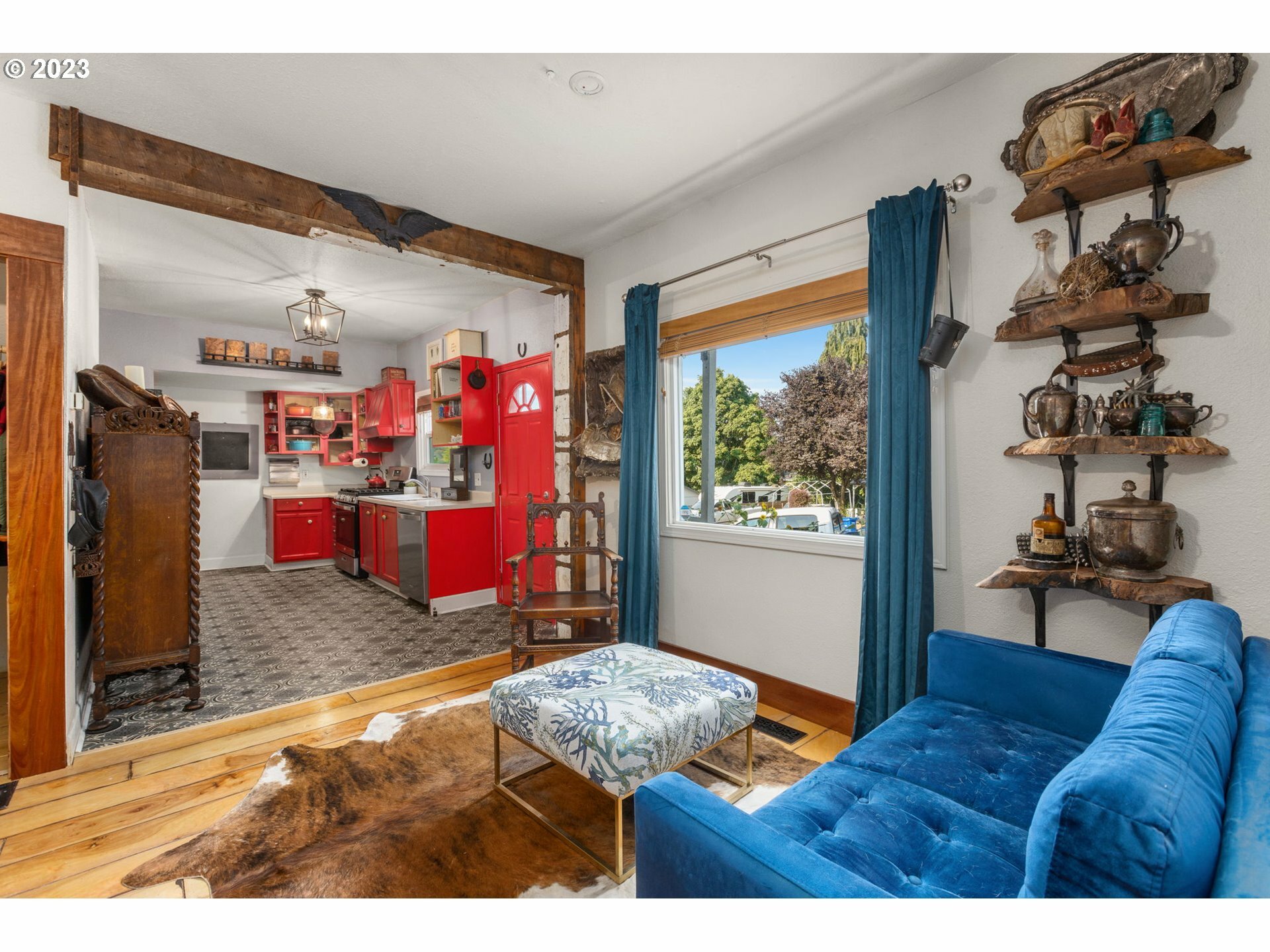 Property Photo: 216 Jerome St OR 97045