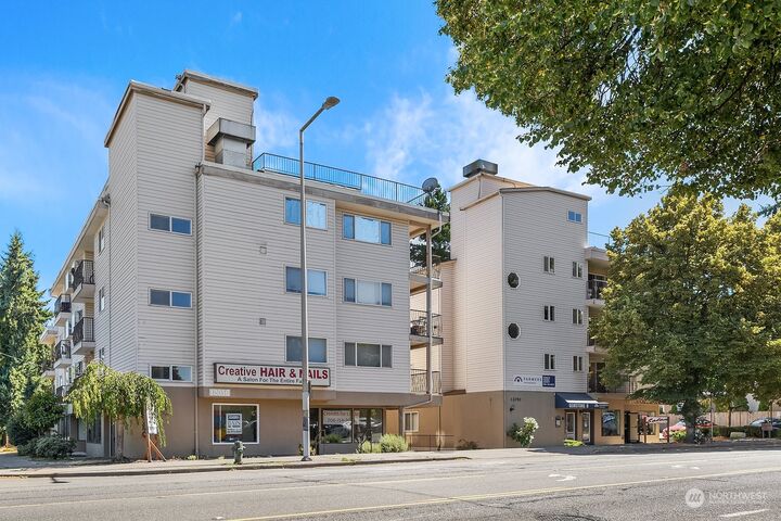 12050  15th Avenue NE 201  Seattle WA 98125 photo