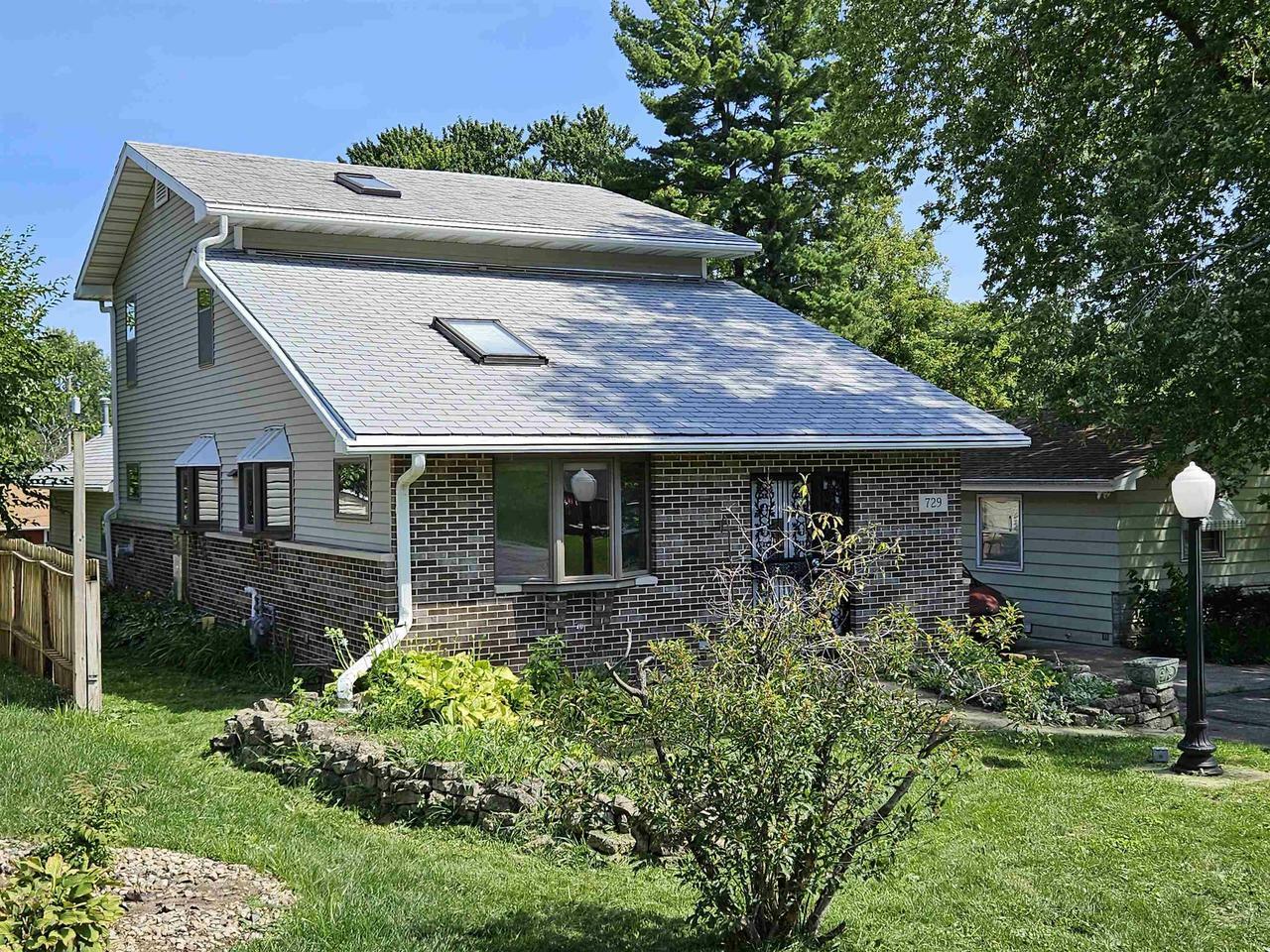 Property Photo:  729 Christianson Avenue  WI 53714 