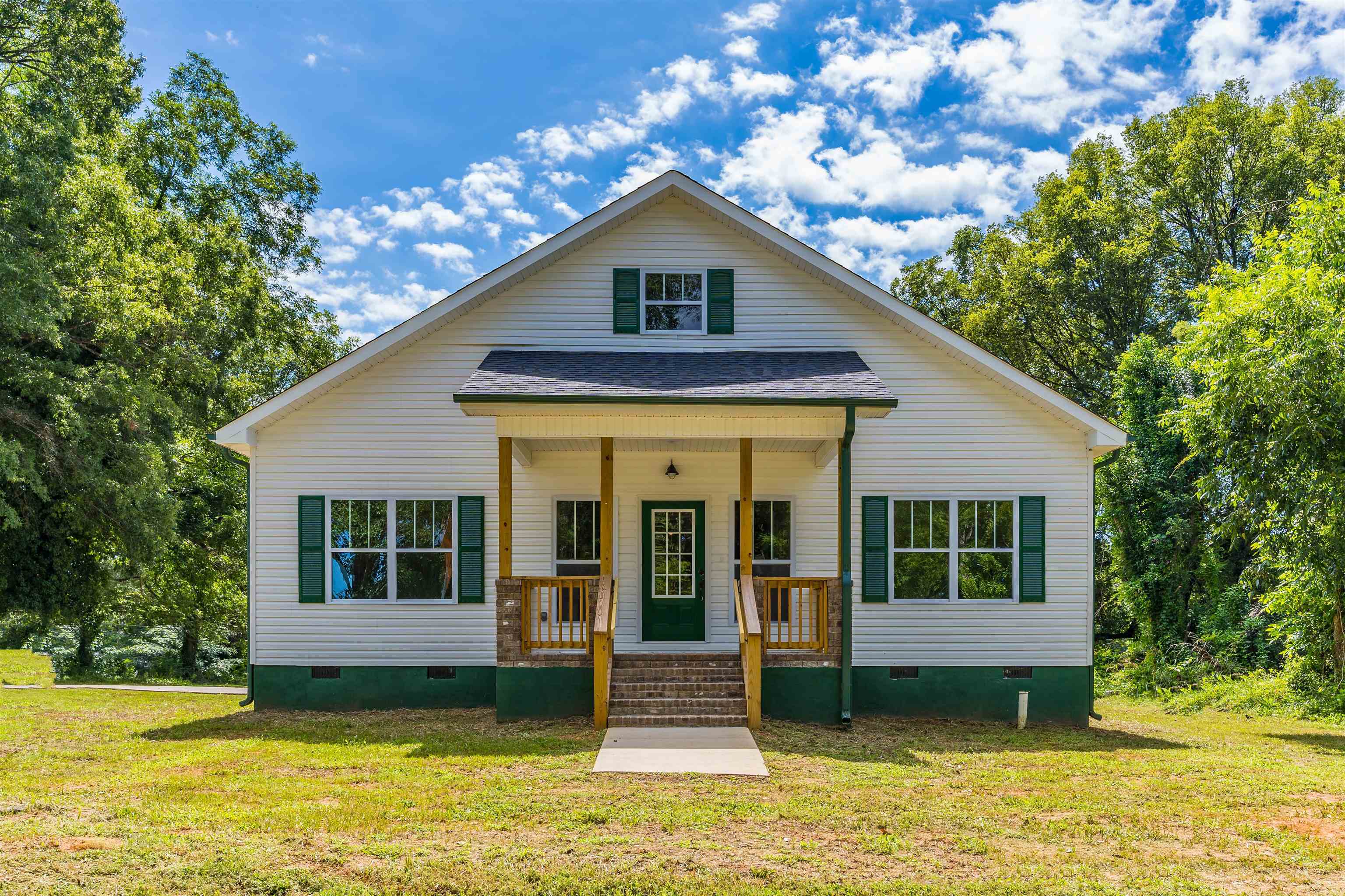 Property Photo:  513 Roberts Alley  SC 29341 