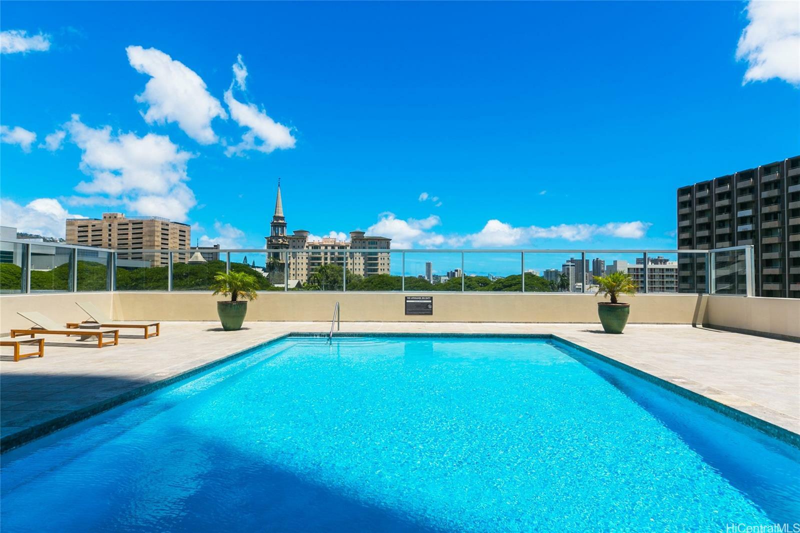 Property Photo: 1212 Punahou Street 3604 HI 96826