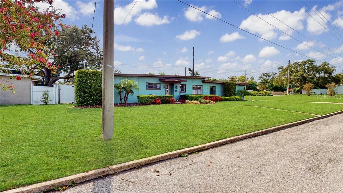Property Photo: 1009 Marabon Avenue FL 32806