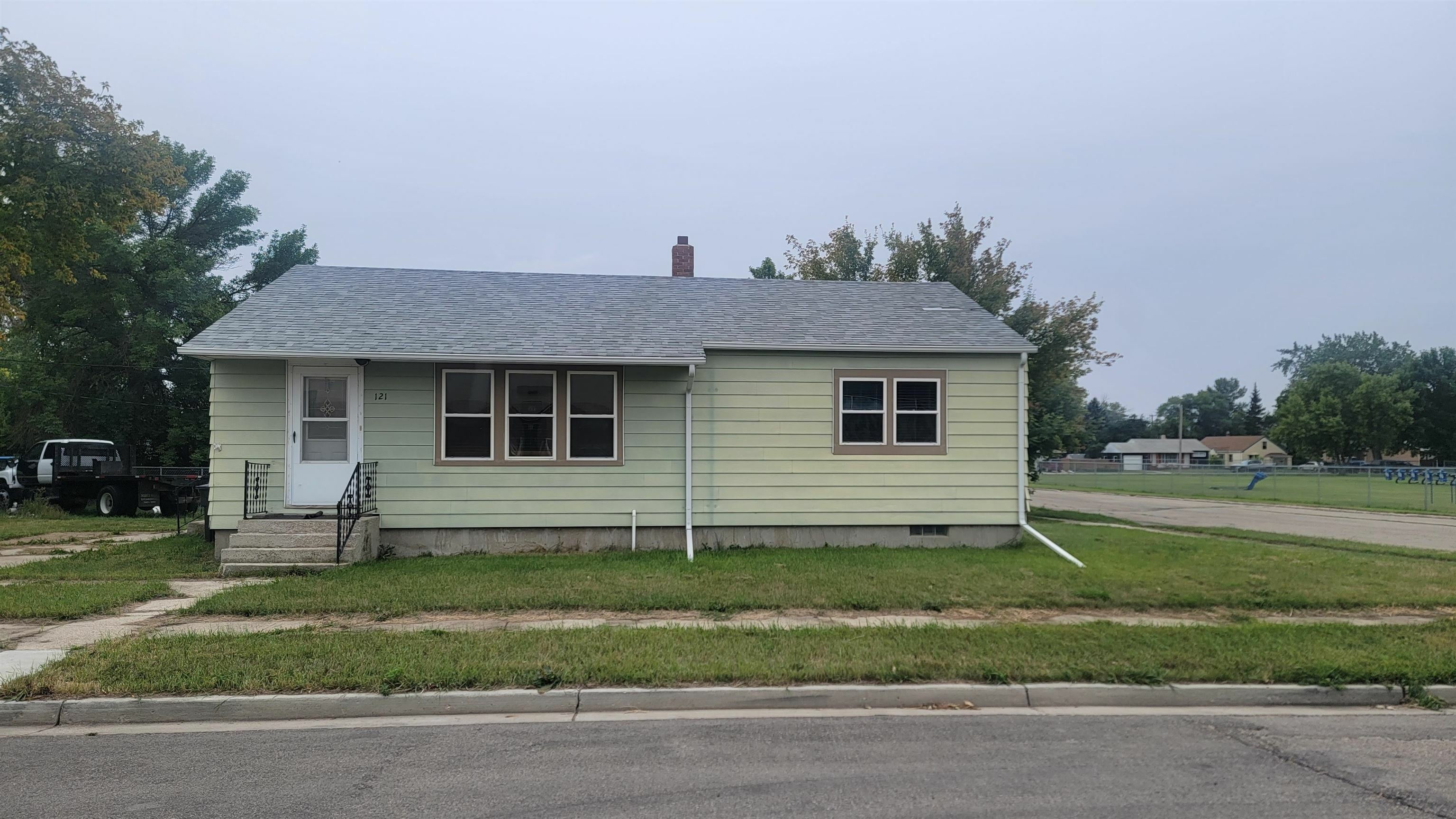 Property Photo:  121 SW 4th Ave  ND 58784 