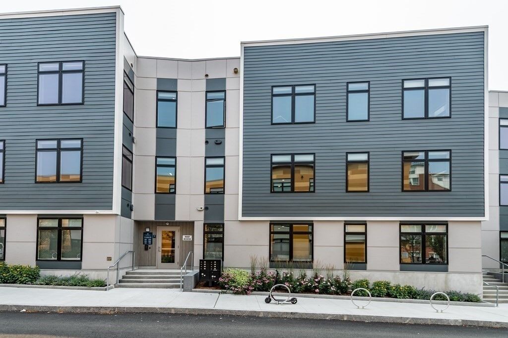 Property Photo: 3 Lisbon Street 201 MA 02128