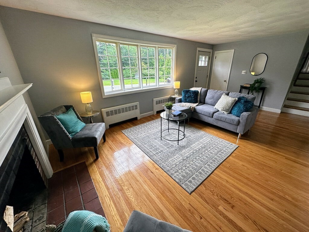 Property Photo: 11 Ross Rd MA 02421