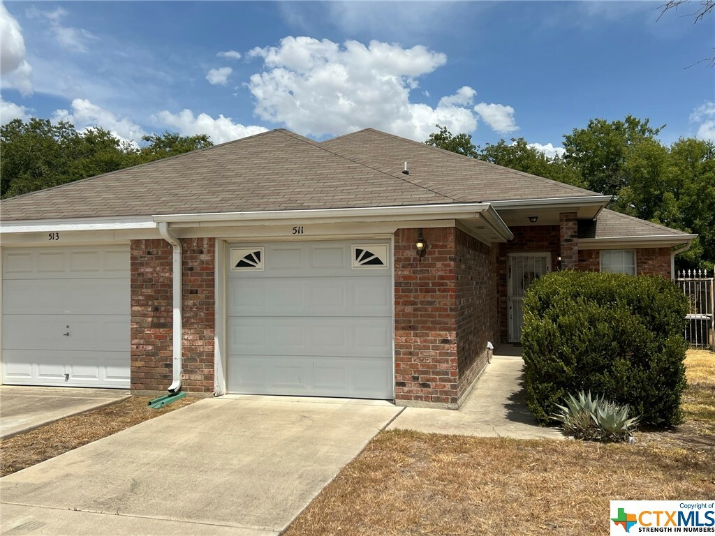 Property Photo:  511 Deloris Drive  TX 76542 