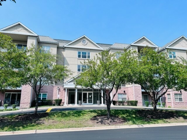 Property Photo: 13750 Bristlecone Drive 202 IL 60544