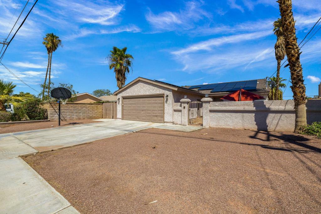Property Photo: 43360 Texas CA 92211