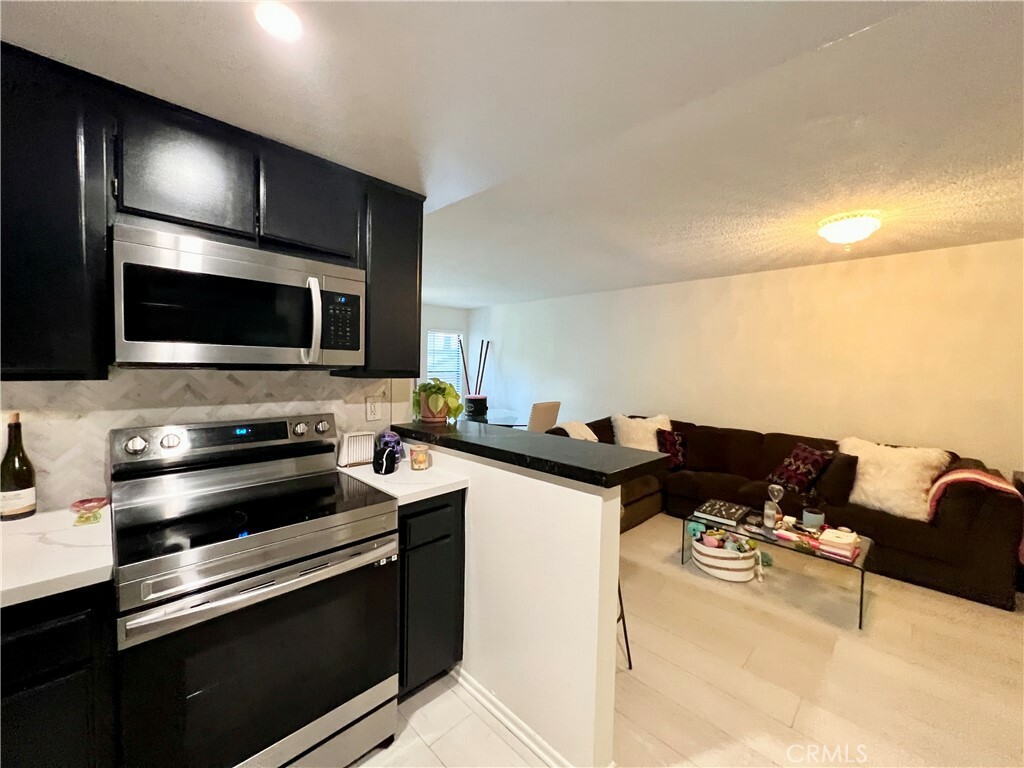 Property Photo: 7312 Corbin Avenue CA 91335
