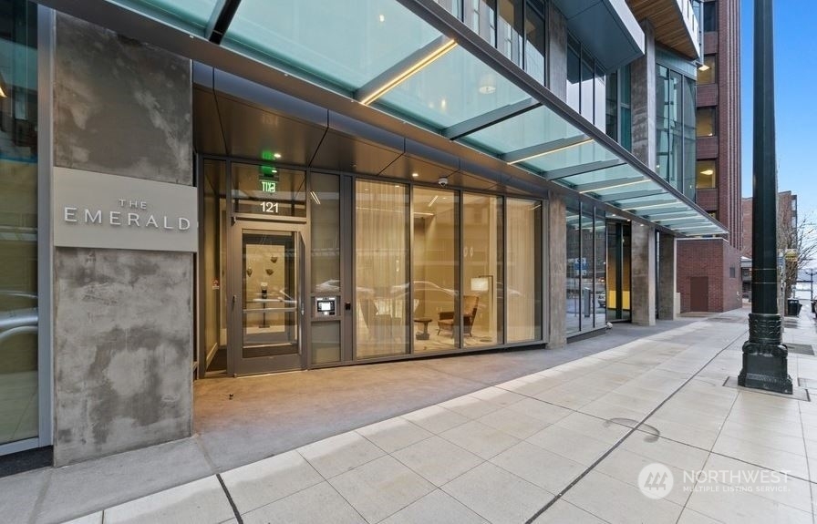 Property Photo:  121 Stewart Street 3501  WA 98101 
