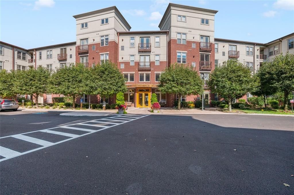 2 bed Providence home for sale 1000 Providence Pl, Unit461 &Amp St423