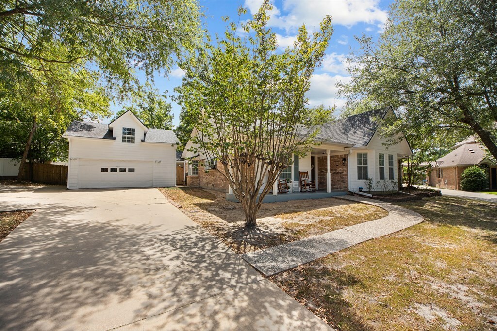 Property Photo: 2 Shady Oak Ct. TX 75901