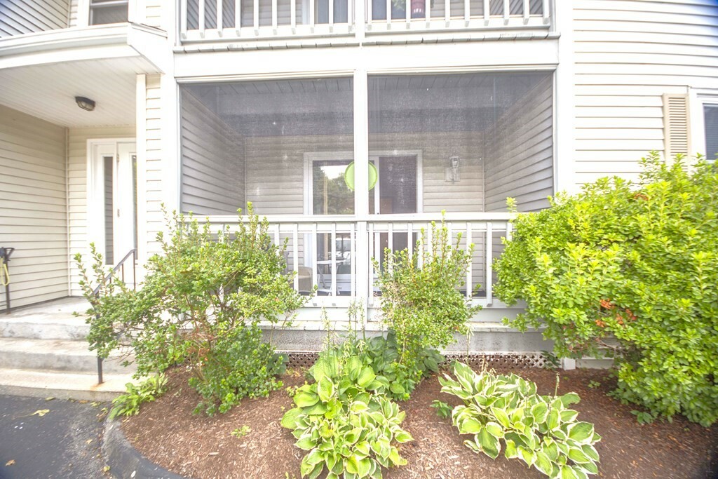 Property Photo:  632 Main St 1  MA 02081 