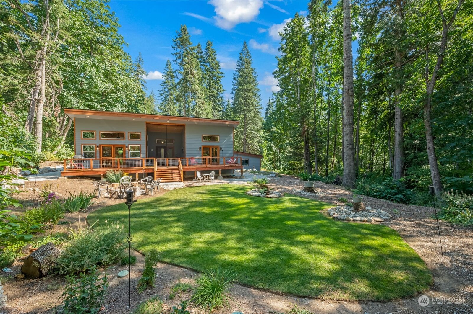 Home for sale in Leavenworth 19 Bruce Lane, Leavenworth, WA 98826